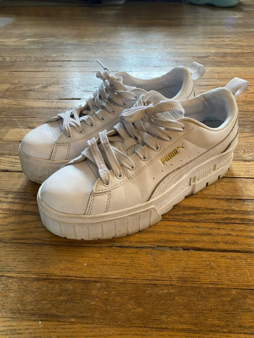 White PUMA Mayze Classic platform sneakers - Size 9